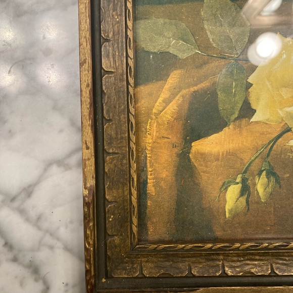 Vintage yellow rose print in wood frame - Picture 10 of 11